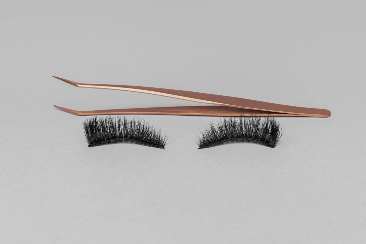 Feline Femme - Cat Eye Lash x2